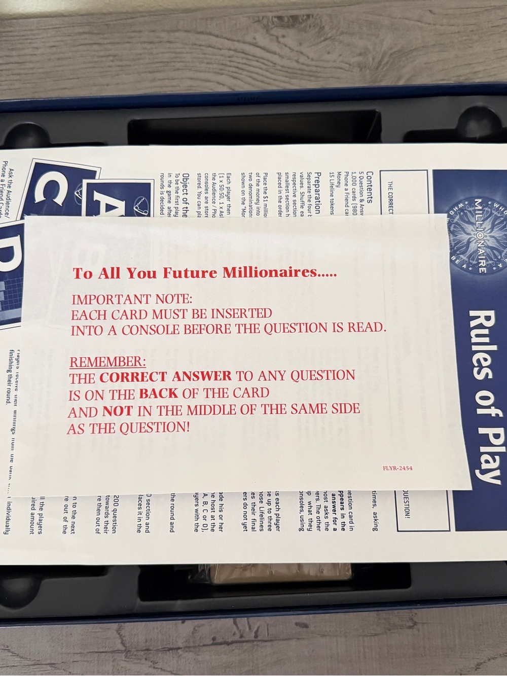 New Who Wants To Be A Millionaire Board Game 2000 - Picture 3 of 12
